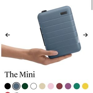 AWAY Mini hard shell travel case